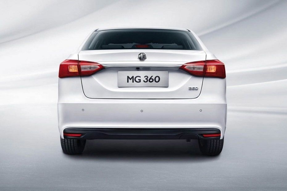 Full Rear View of إم جي 360 Full Rear View of إم جي 360