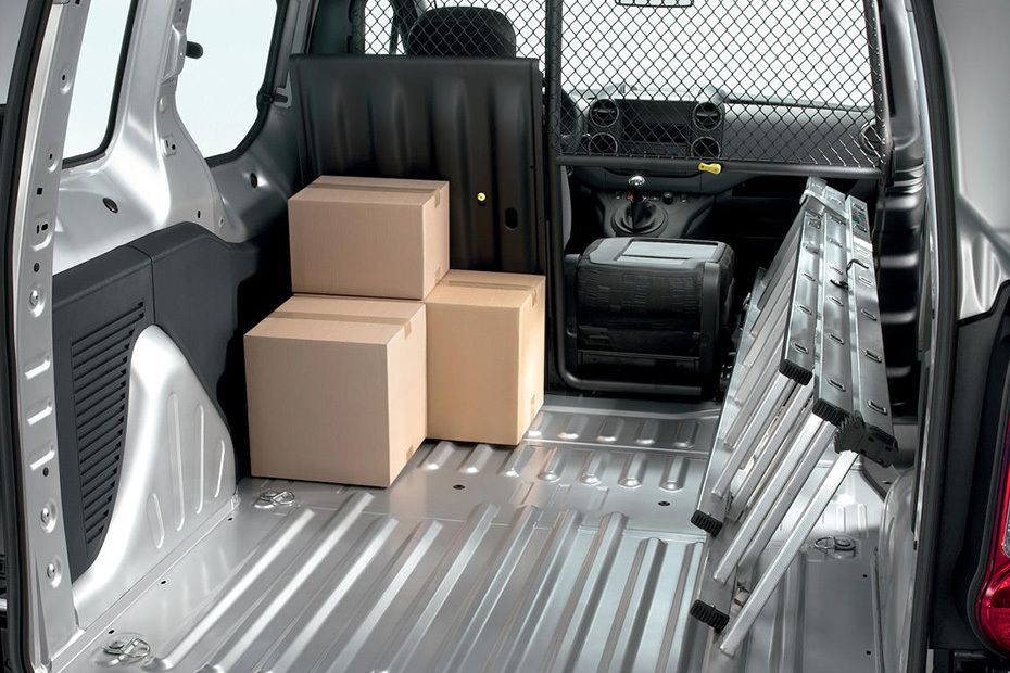 Trunk Open Closer View of Berlingo Trunk Open Closer View of Berlingo