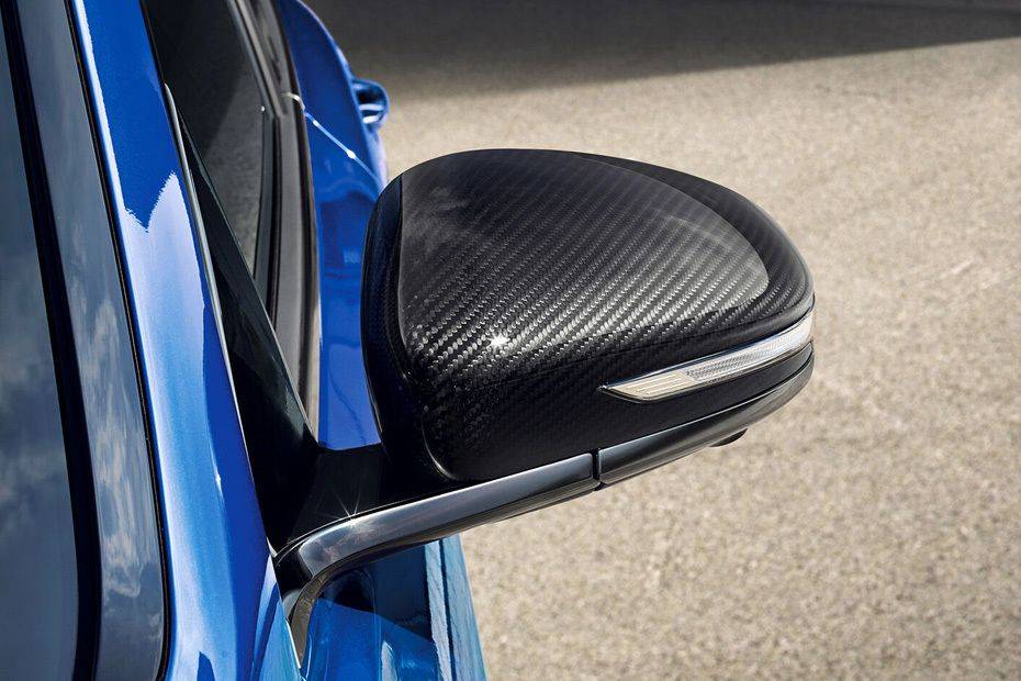 جينيسيس جي 70 Drivers Side Mirror Front Angle جينيسيس جي 70 Drivers Side Mirror Front Angle