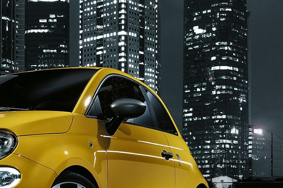 أبارث 595 Drivers Side Mirror Front Angle أبارث 595 Drivers Side Mirror Front Angle