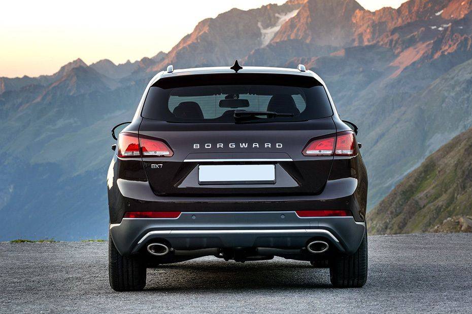 Full Rear View of بورجوارد BX7 Full Rear View of بورجوارد BX7
