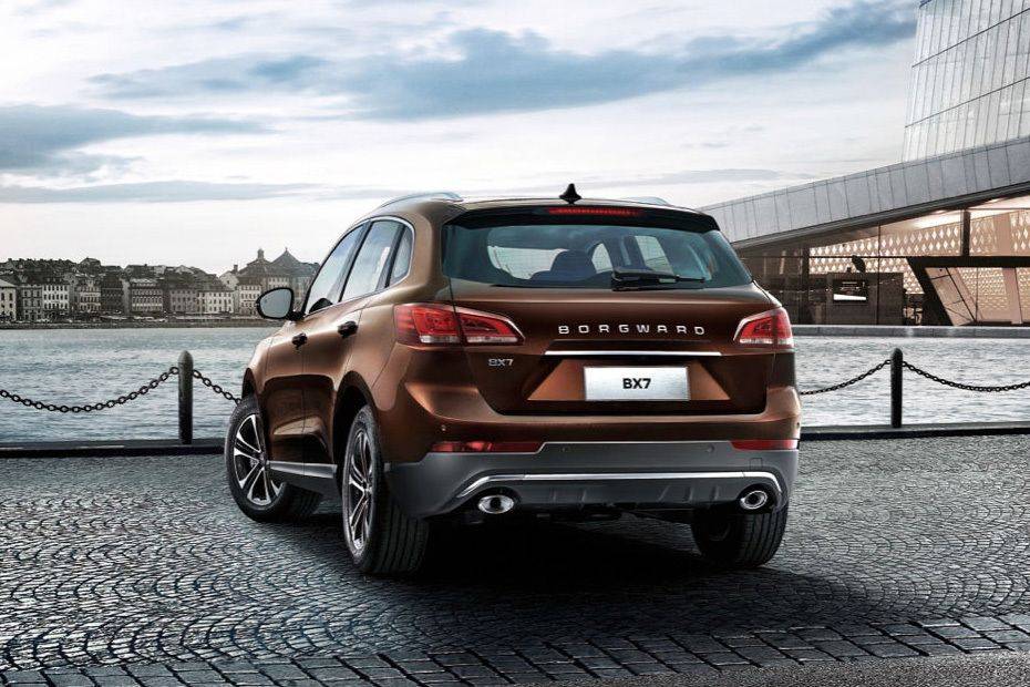 Rear Medium View of بورجوارد BX7 Rear Medium View of بورجوارد BX7