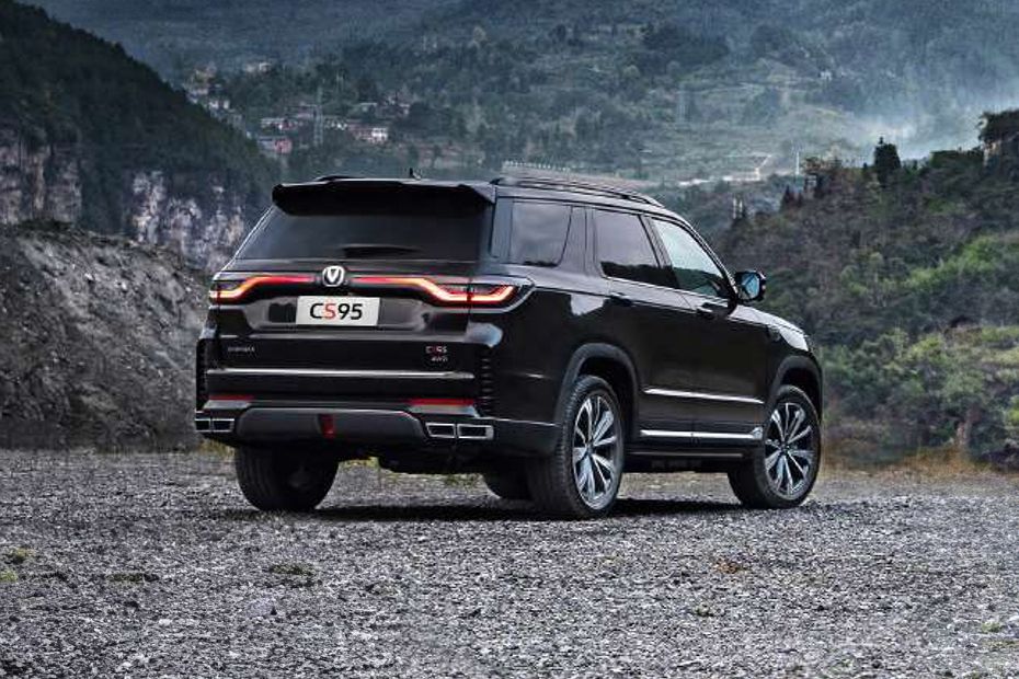 Rear Cross Side View of Changan CS95 Rear Cross Side View of Changan CS95