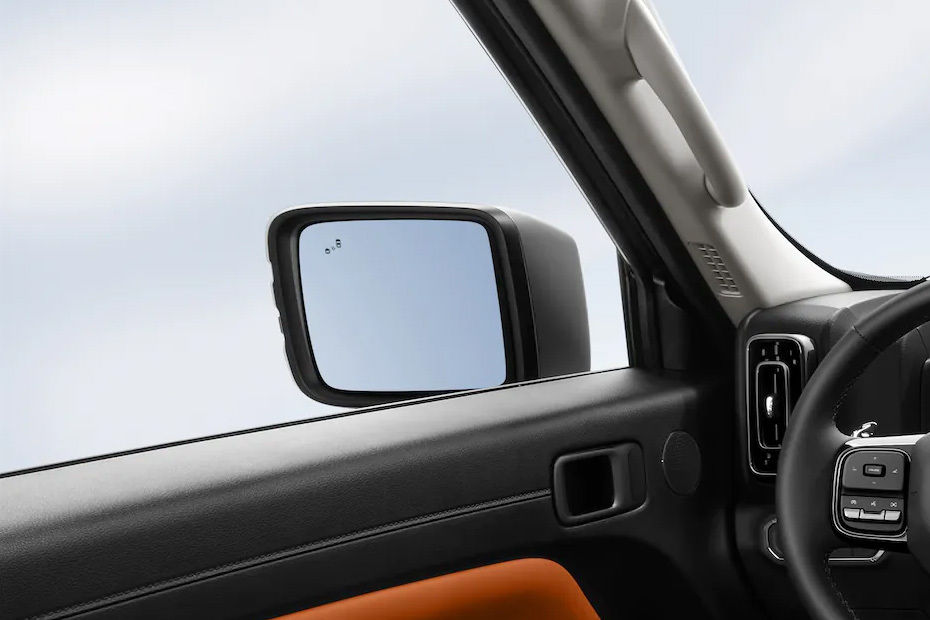 Haval H9 Drivers Side Mirror Rear Angle