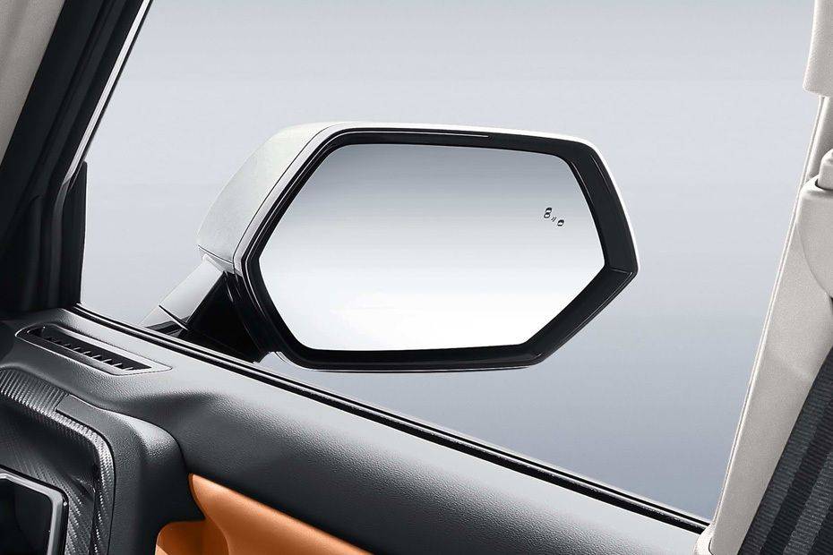 هافال H7 Drivers Side Mirror Rear Angle هافال H7 Drivers Side Mirror Rear Angle