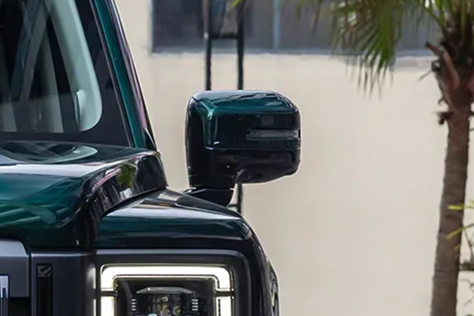 هافال في 7 Drivers Side Mirror Front Angle
