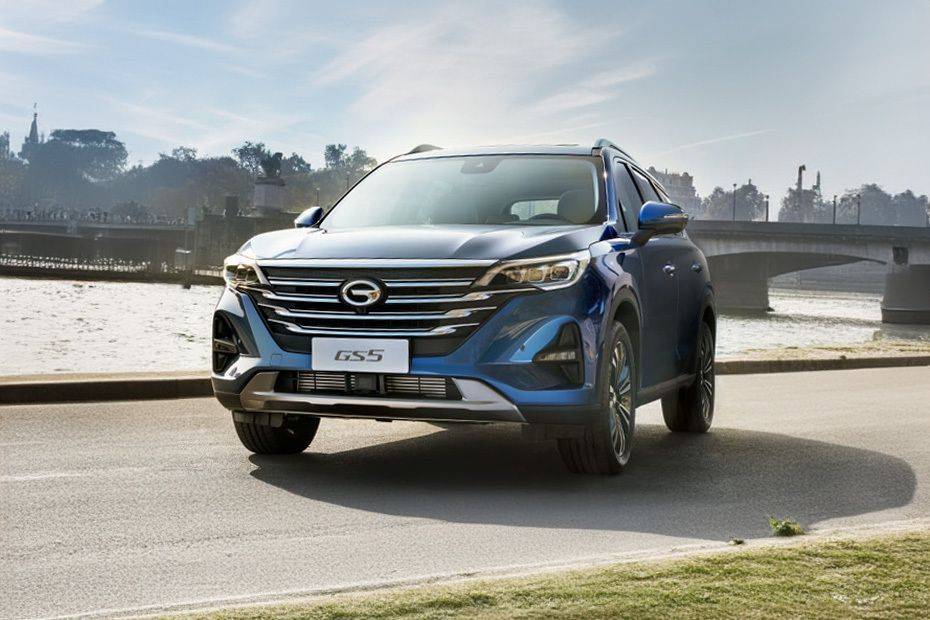GAC GS5 Front angle low view GAC GS5 Front angle low view