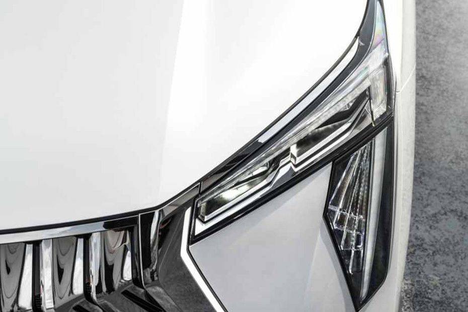 M8 Headlight M8 Headlight