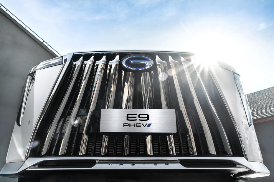 إي 9 Grille View إي 9 Grille View