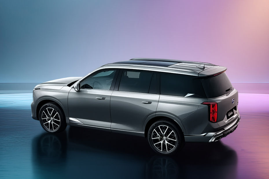 Rear Cross Side View of GAC GS8