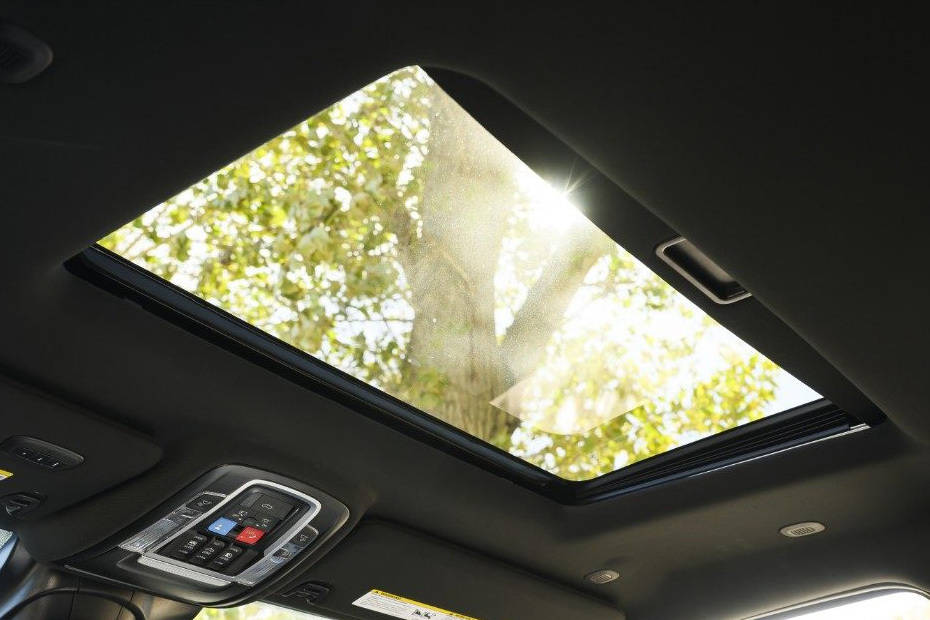 RAM 2500 2026 Sunroof Moonroof RAM 2500 2026 Sunroof Moonroof