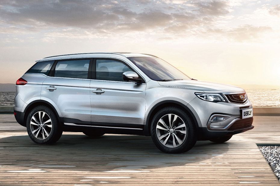جيلي Emgrand X7 Sport Front Medium View جيلي Emgrand X7 Sport Front Medium View