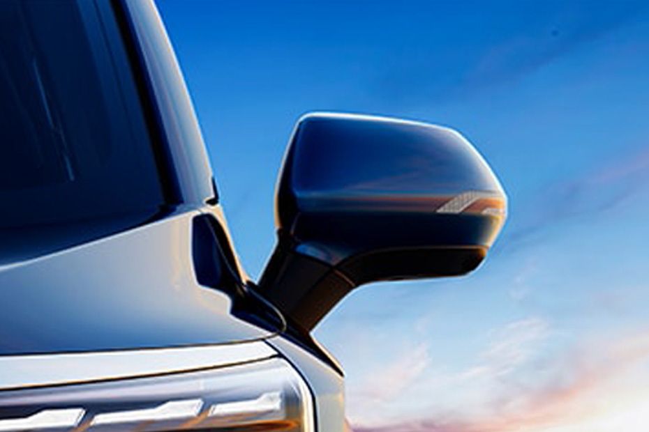 Geely Okavango Drivers Side Mirror Front Angle Geely Okavango Drivers Side Mirror Front Angle