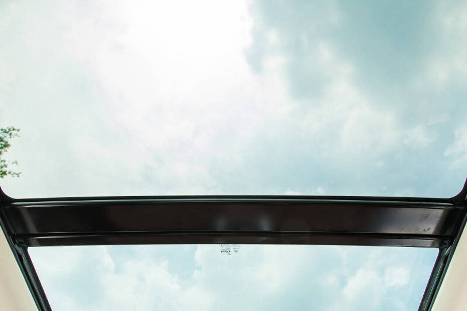 جيلي أزكارا Sunroof Moonroof جيلي أزكارا Sunroof Moonroof