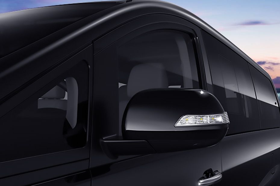 جاك M4 Drivers Side Mirror Front Angle جاك M4 Drivers Side Mirror Front Angle