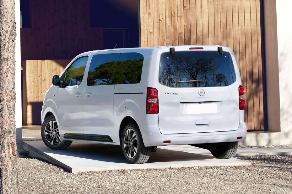 زافيرا لايف Rear angle view زافيرا لايف Rear angle view