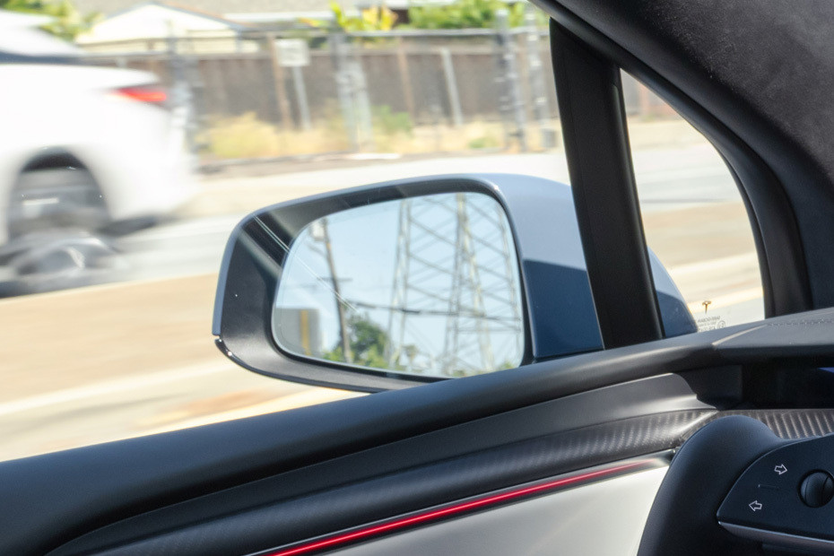 تيسلا موديل إكس Drivers Side Mirror Rear Angle تيسلا موديل إكس Drivers Side Mirror Rear Angle