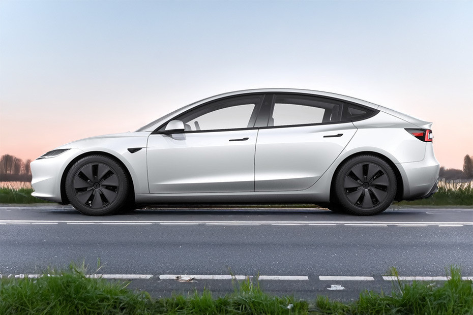 Model 3 Side view Model 3 Side view