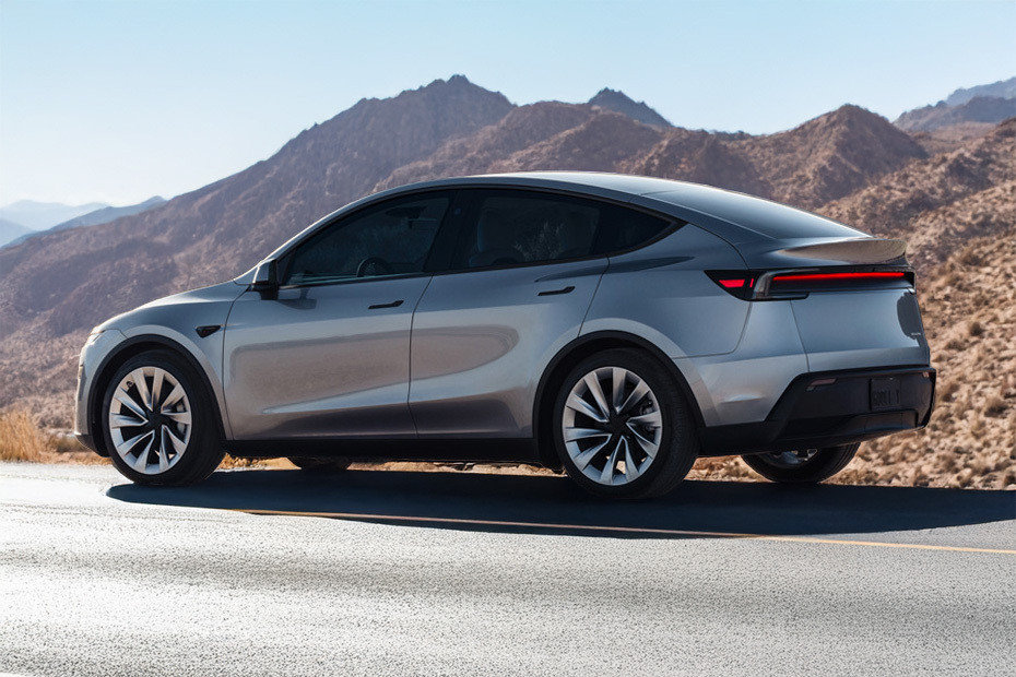Rear Cross View of Tesla Model Y Rear Cross View of Tesla Model Y