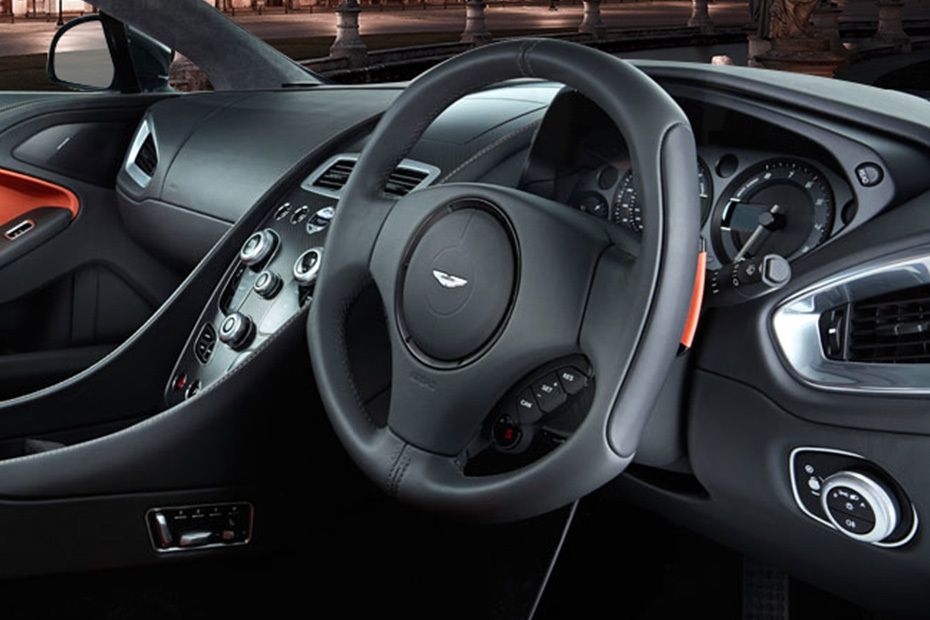 أستون مارتن Vanquish 2017-2023) Steering Wheel أستون مارتن Vanquish 2017-2023) Steering Wheel