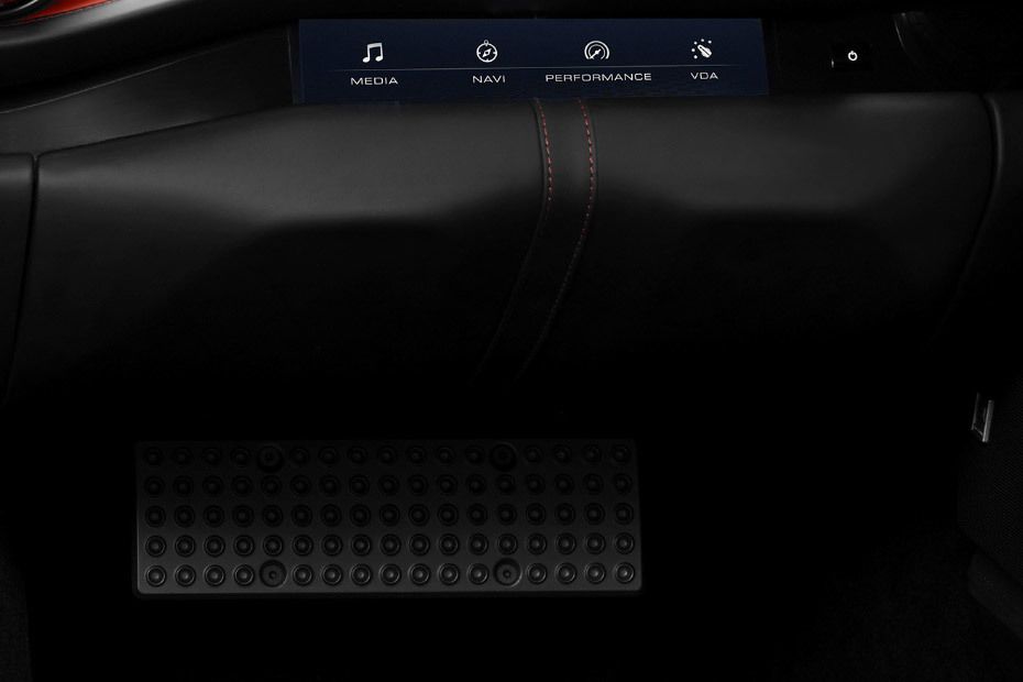 فيراري 812 Superfast Glove Box فيراري 812 Superfast Glove Box