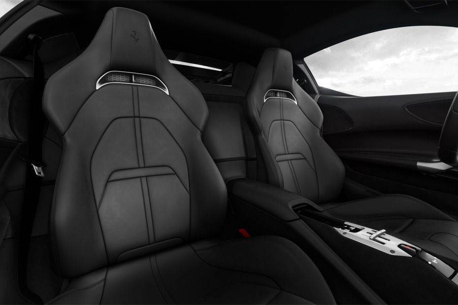إس إف 90 سترادالي Front Seats إس إف 90 سترادالي Front Seats
