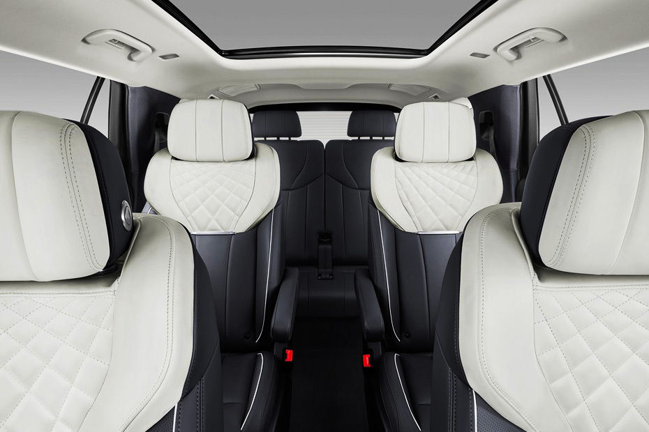 Hongqi EHS9 Front And Rear Seats Together