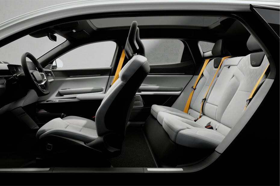 بولستار ٣ Front And Rear Seats Together بولستار ٣ Front And Rear Seats Together
