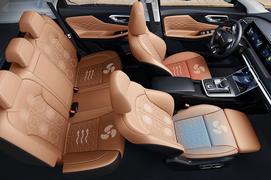 بايك X7 2025 Front And Rear Seats Together بايك X7 2025 Front And Rear Seats Together