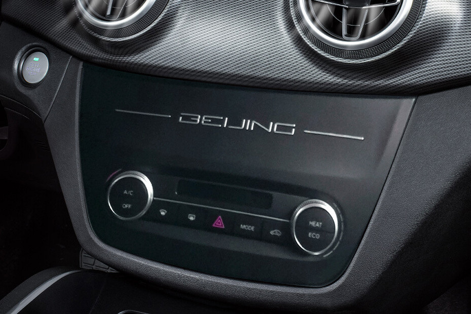 Front AC Controls of بايك إي يو ٥ Front AC Controls of بايك إي يو ٥