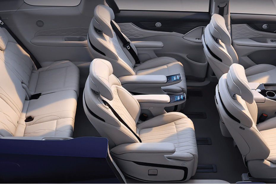 فورثينج في 9 Front And Rear Seats Together