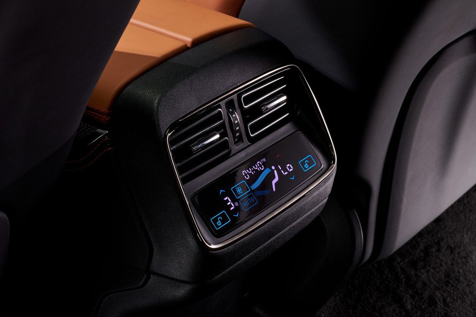 HAN Rear AC Controls HAN Rear AC Controls