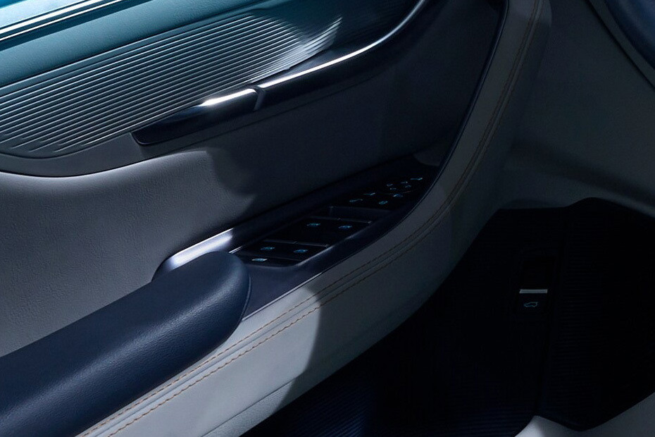 BYD Song Plus Drivers Side In Side Door Controls BYD Song Plus Drivers Side In Side Door Controls