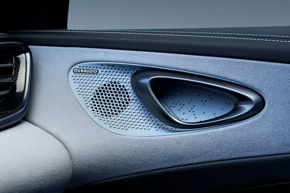 Speakers View of بي واي دي سيل Speakers View of بي واي دي سيل