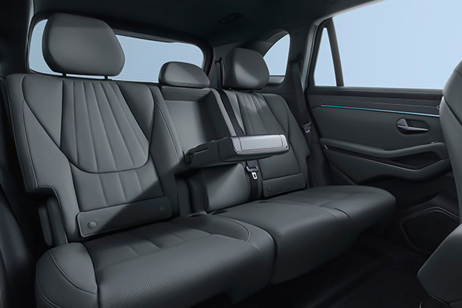 بي واي دي آتو 8 Rear Seats