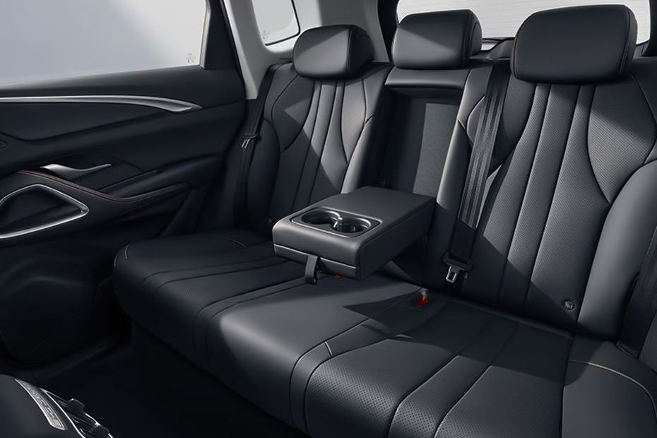 بي واي دي سيليون 5 Rear Seats