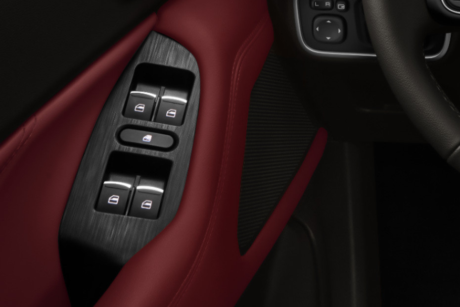 GWM بوَر Drivers Side In Side Door Controls GWM بوَر Drivers Side In Side Door Controls