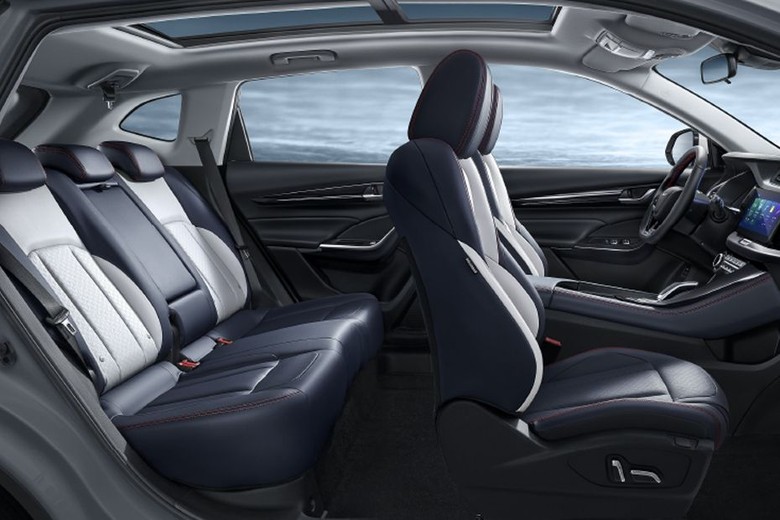 Dongfeng AX7 MACH Front And Rear Seats Together