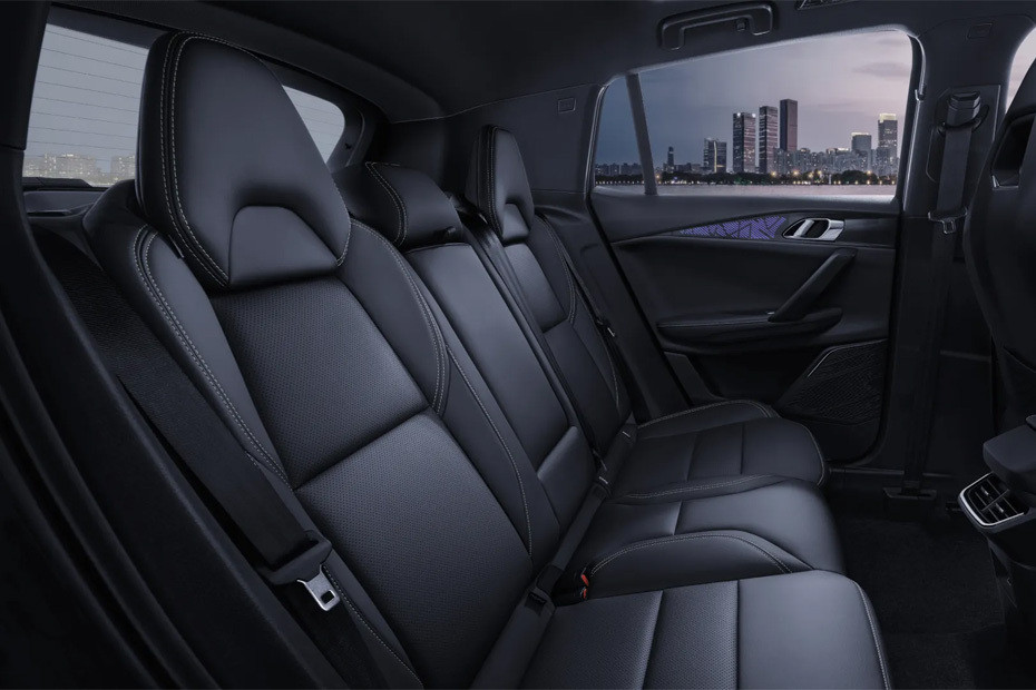 لينك اند كو 06 Rear Seats لينك اند كو 06 Rear Seats