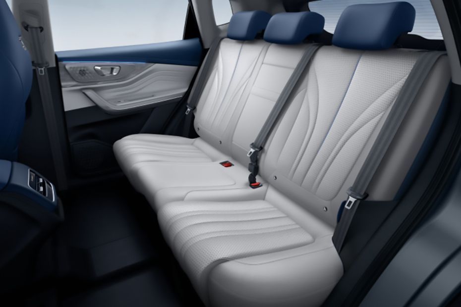 إكسيد إل إكس Rear Seats