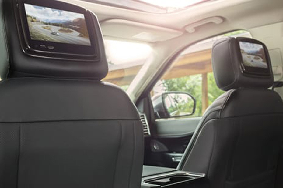 Rear Seat Entertainment of Ford Expedition (2022-2024) Rear Seat Entertainment of Ford Expedition (2022-2024)