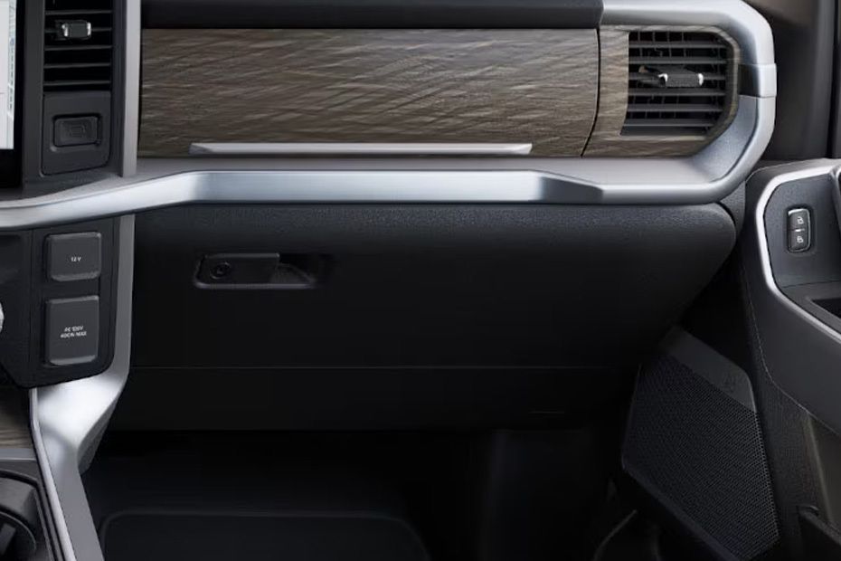 فورد F-150 (2025) Glove Box فورد F-150 (2025) Glove Box