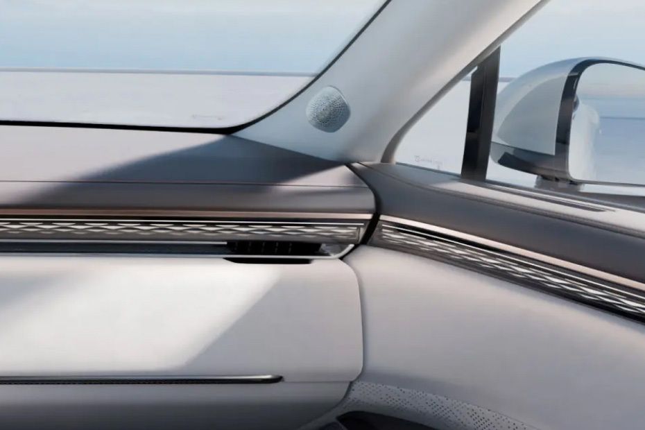 7X Front Side Ac Vents 7X Front Side Ac Vents