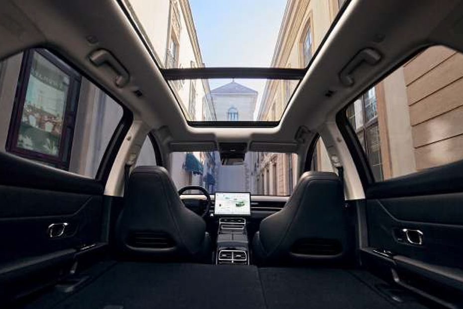 Folding Seats of Soueast S06