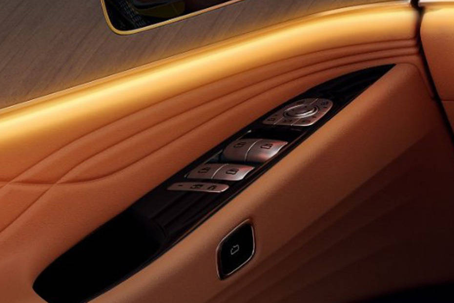 جايكو J8 Drivers Side In Side Door Controls جايكو J8 Drivers Side In Side Door Controls