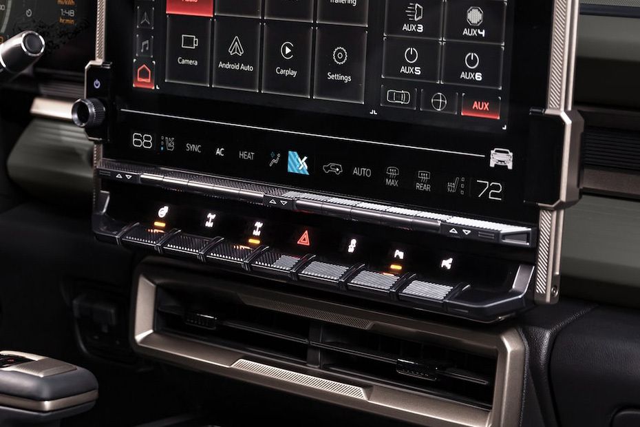 Front AC Controls of جي إم سي هامر إي في Front AC Controls of جي إم سي هامر إي في