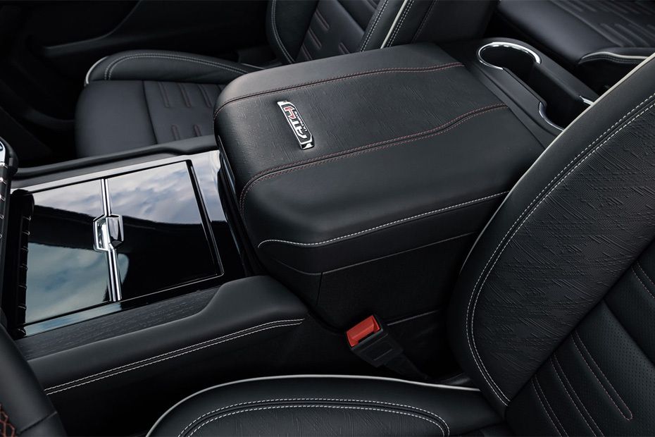 Yukon Armrest Rear Yukon Armrest Rear