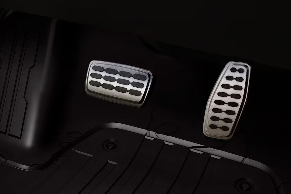 Hummer EV Pickup Richbrook Competition Foot Pedal Set Hummer EV Pickup Richbrook Competition Foot Pedal Set