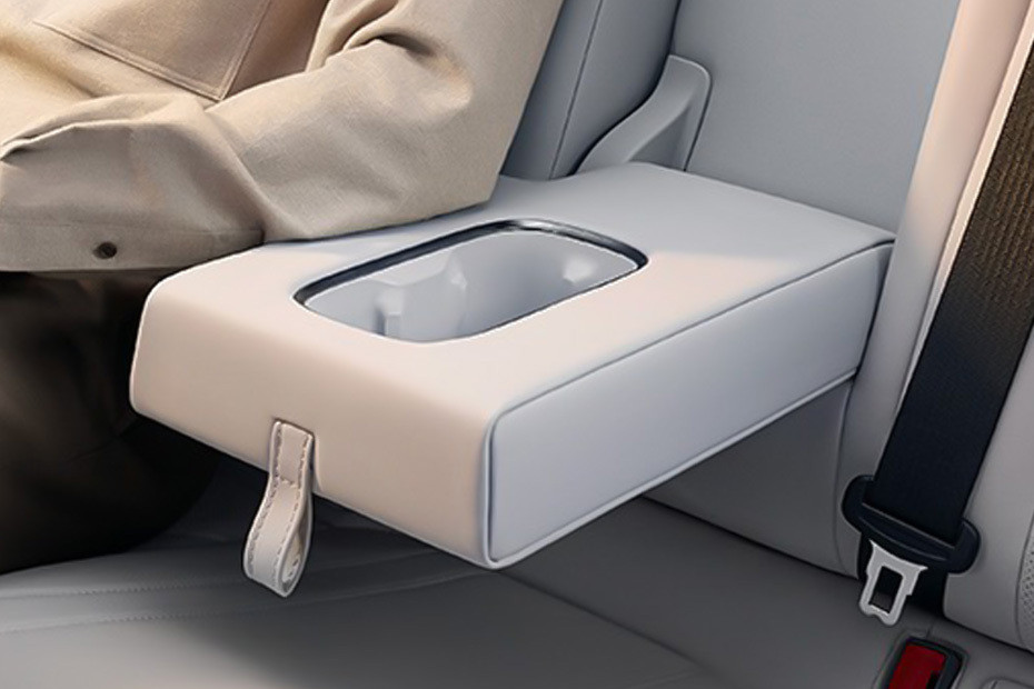 إس يو 7 Armrest Rear إس يو 7 Armrest Rear