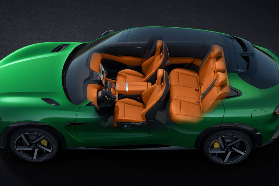 Xiaomi YU7 Front And Rear Seats Together Xiaomi YU7 Front And Rear Seats Together